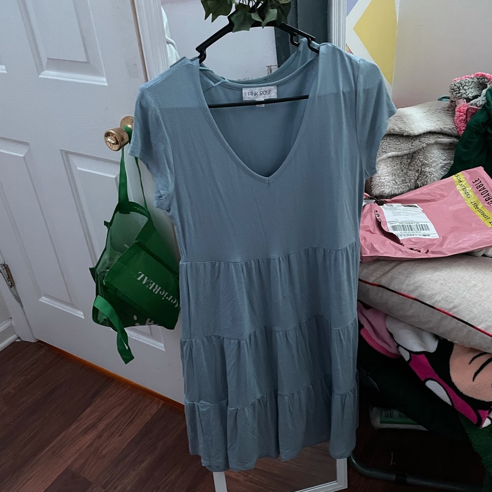 Blue flowy dress size large